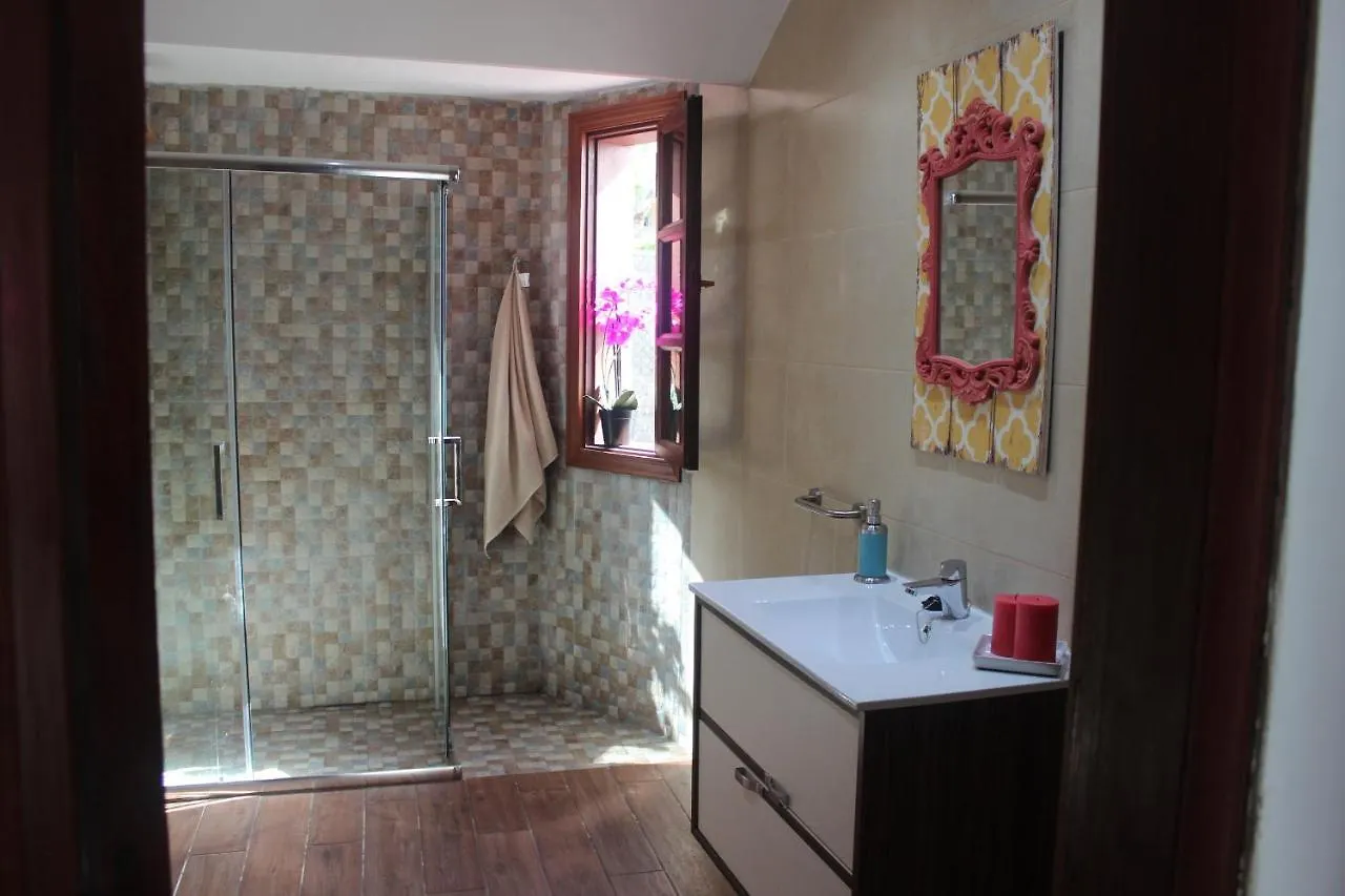 Villa La Charlatana 칼레타데푸스테 0*,  스페인