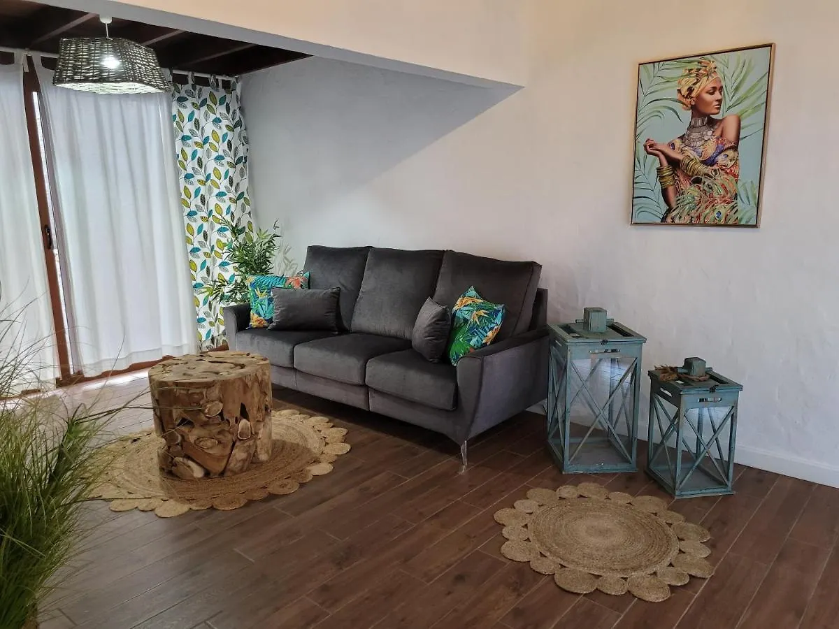 Villa La Charlatana 칼레타데푸스테 스페인